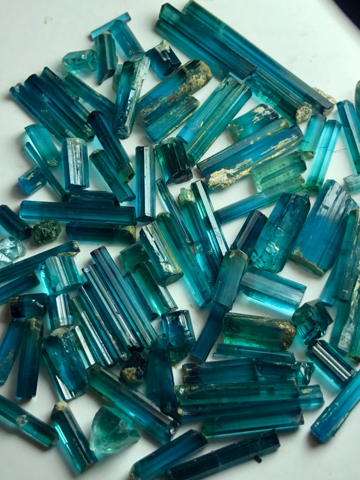 100Carat Mindblowing Rough Blue Indicolite Tourmaline Facet Grade Quality From A