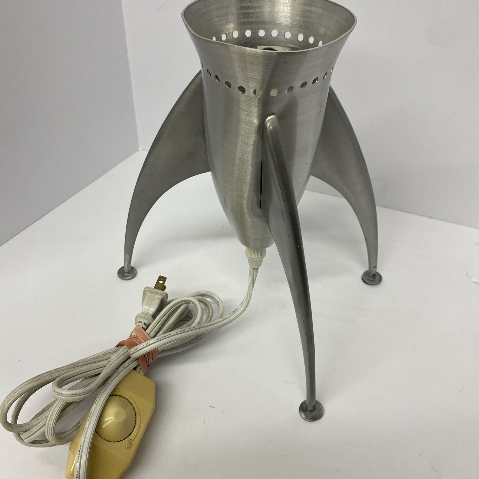 Vintage 1980s Kaoyi Electric Co. Spaceship Accent Lamp, Mid-Century EUC NO BULB