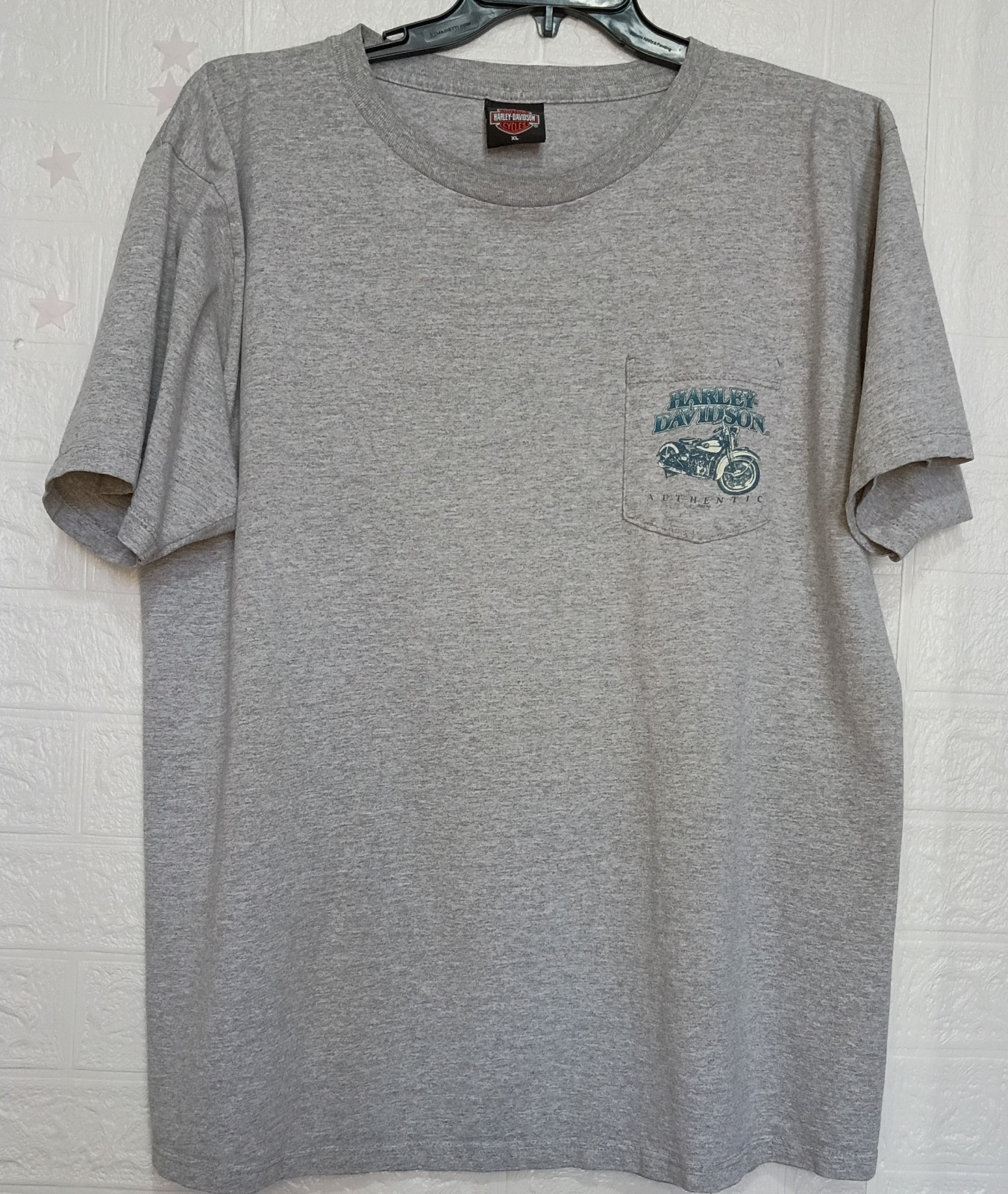 Harley Davidson Tshirt 2004 Sturgis South Dakota Gray Short Sleeve VTG