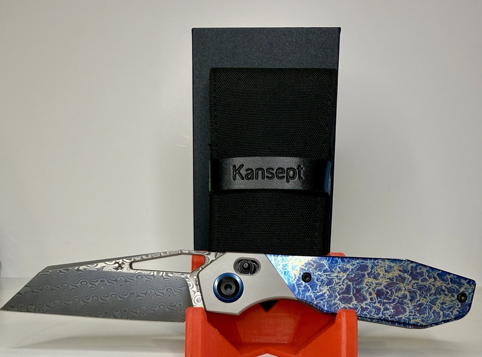 Kansept QTRO Blue Lightning Strike Knife w/Dam Blade and Titanium K1118VA2