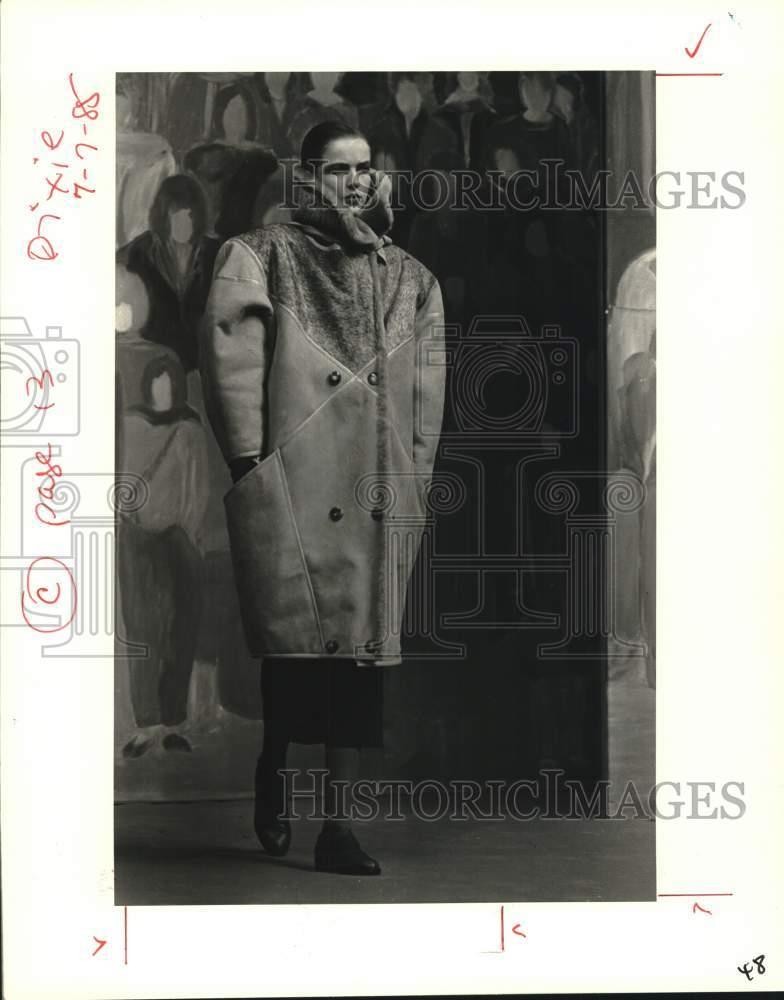 1985 Press Photo Model in suede and duffel coat in leather by Anne-Marie Beretta
