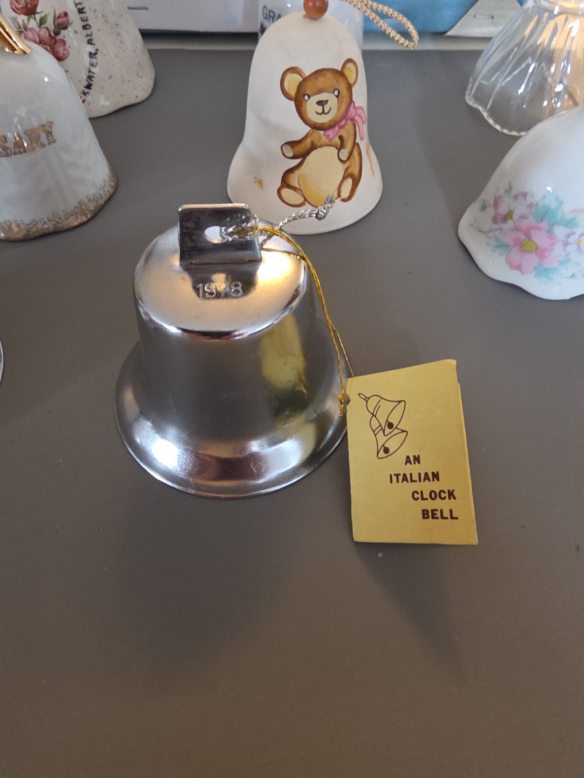 10 Bells Differents
