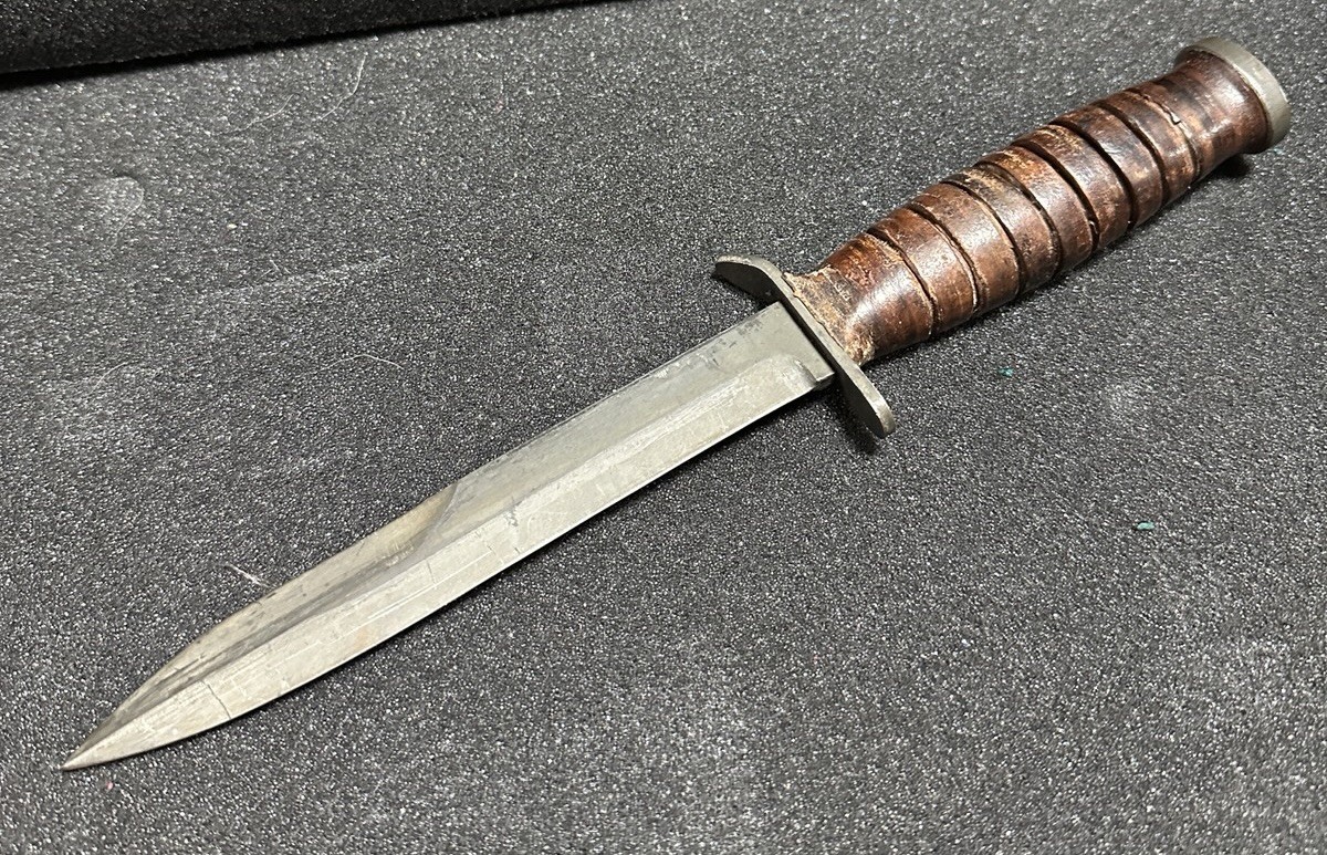 WWII US M3 Utica Trench Knife Ordnance Flaming Bomb Pommel Stamped Fighting Ww2