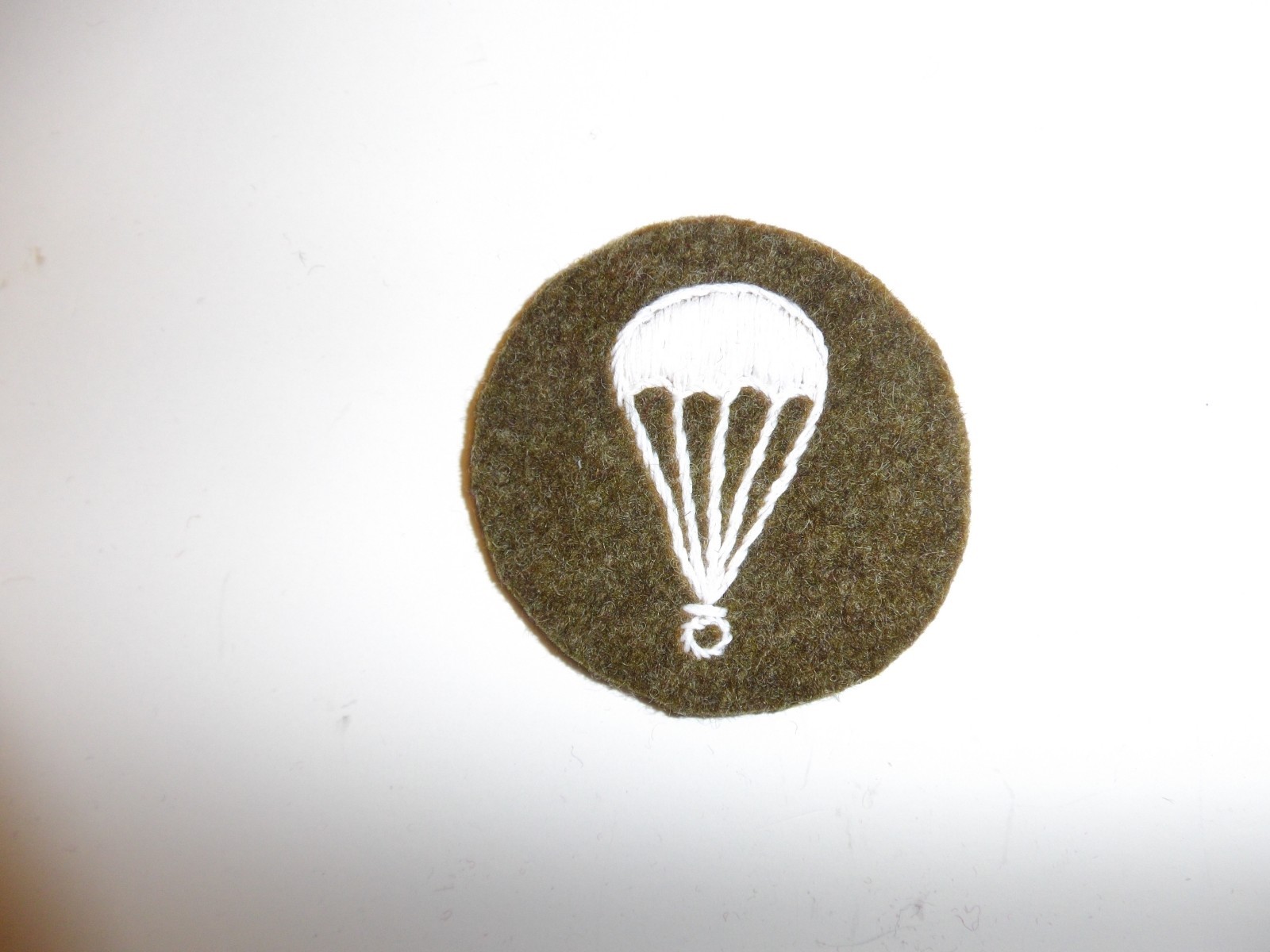 e1709 WW2 British Army Airborne Qualified Parachute Jump round R21B4