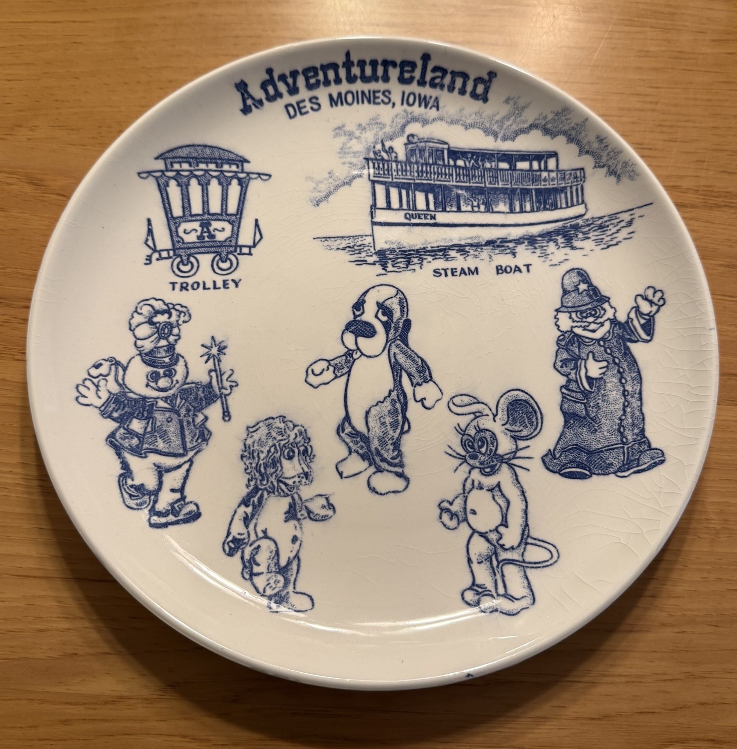 VINTAGE Adventureland Des Moines Iowa amusement park souvenir Collectible Plate