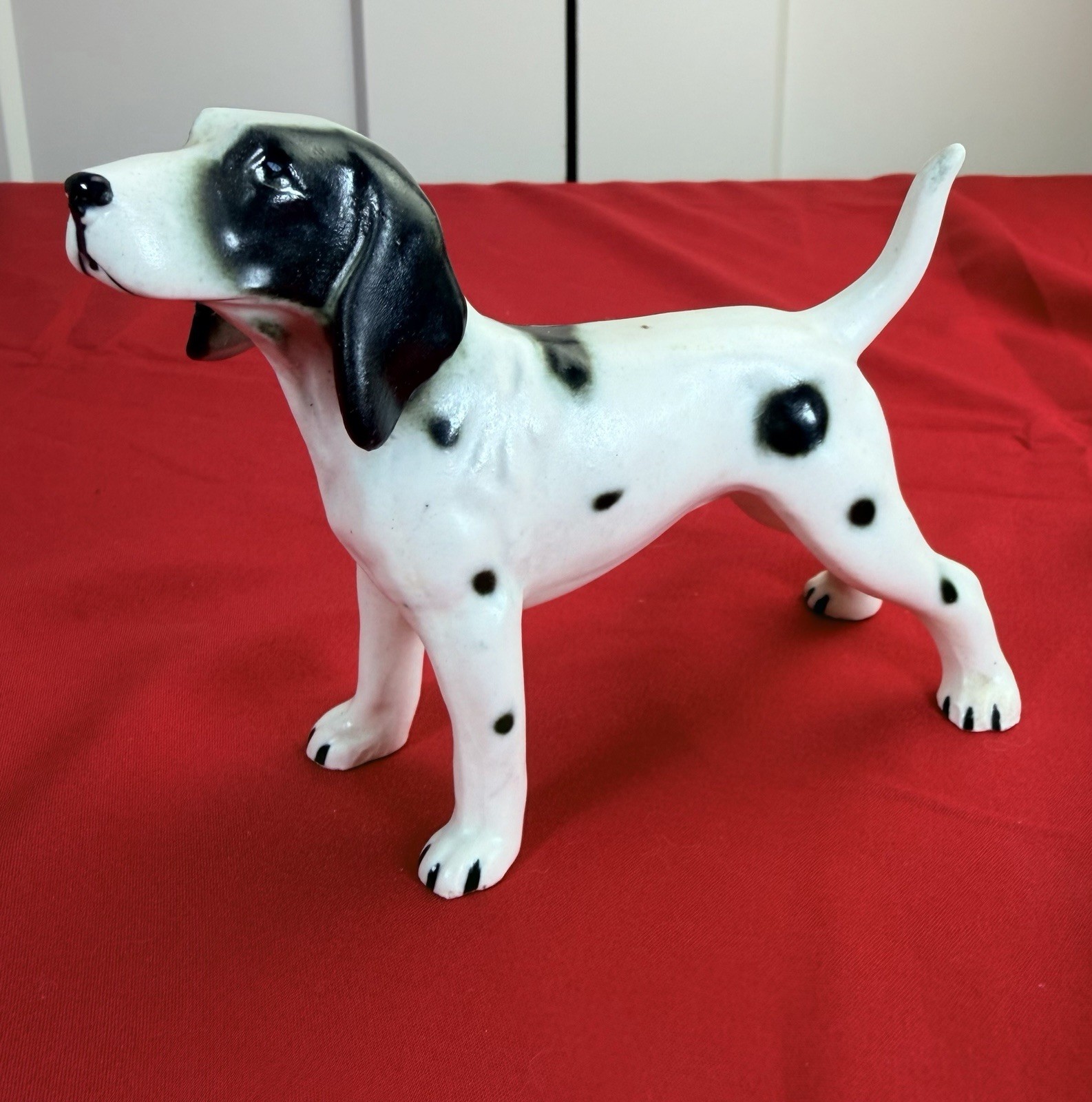 Vtg Japan Porcelain English Pointer Hunting Dog Figurine Black White 5.5”