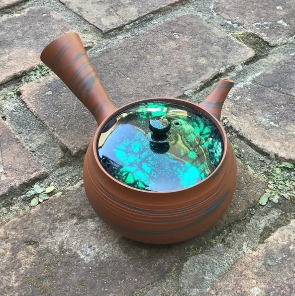 Tokoname ware Echizen lacquerware Teapot Red nerikomi Green tortoiseshell 300ml