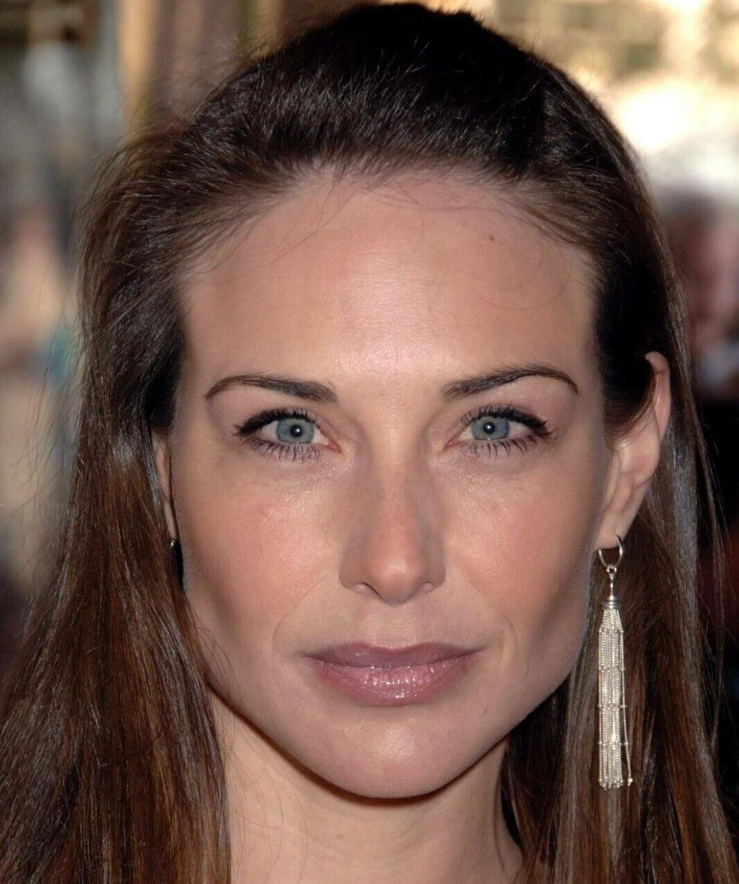 Claire Forlani in an 8\