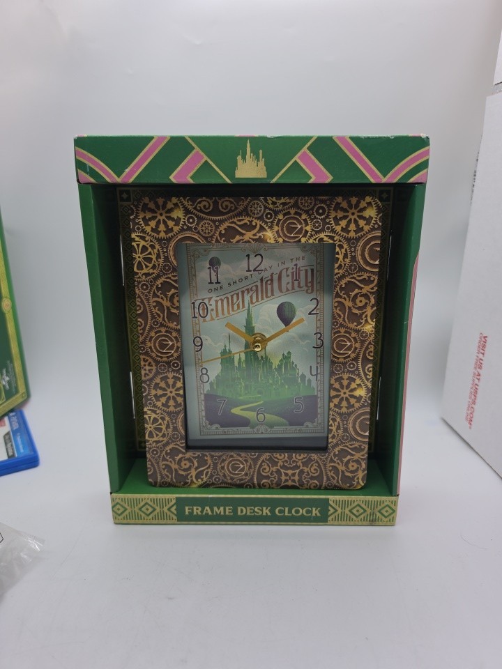 Wicked Emerald City Desk Clock Frame Steampunk Wizard of Oz New 8 Inch New Rare 