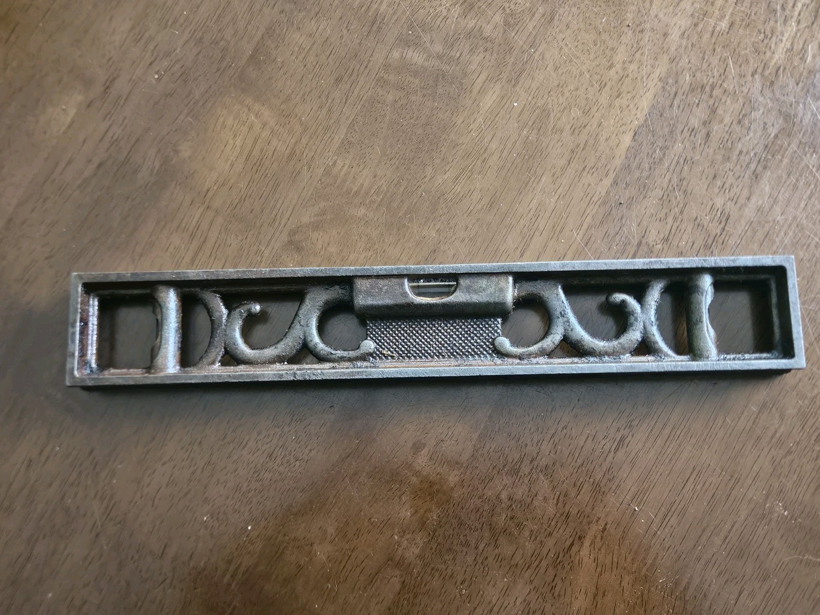 Vintage Cast Iron Bubble Level Antique Carpenter Tool The LSS Co. Athol MA 