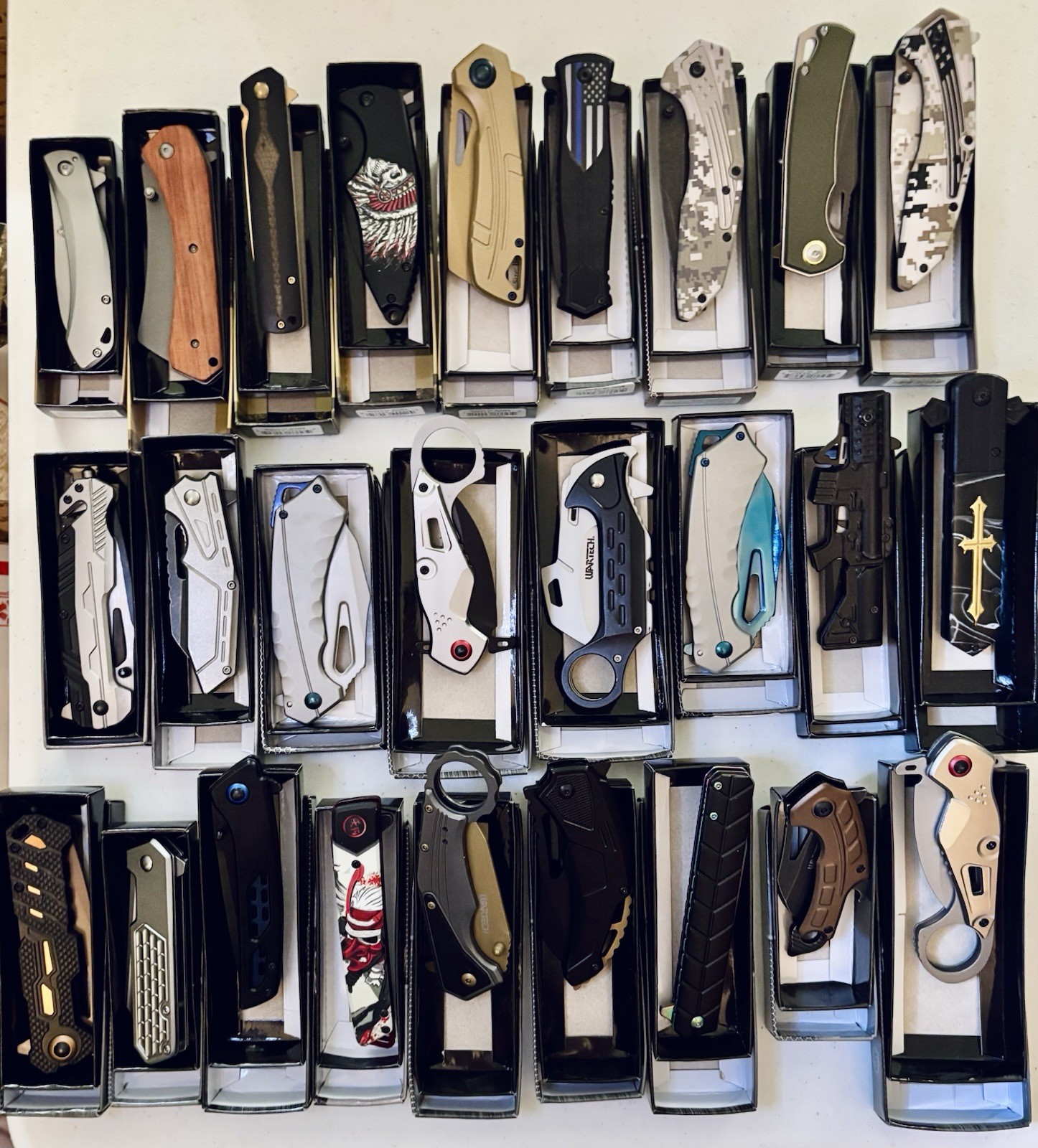 26pc Wartech, Buckshot, Mil-Spec, Folding Pocket Knife Lot