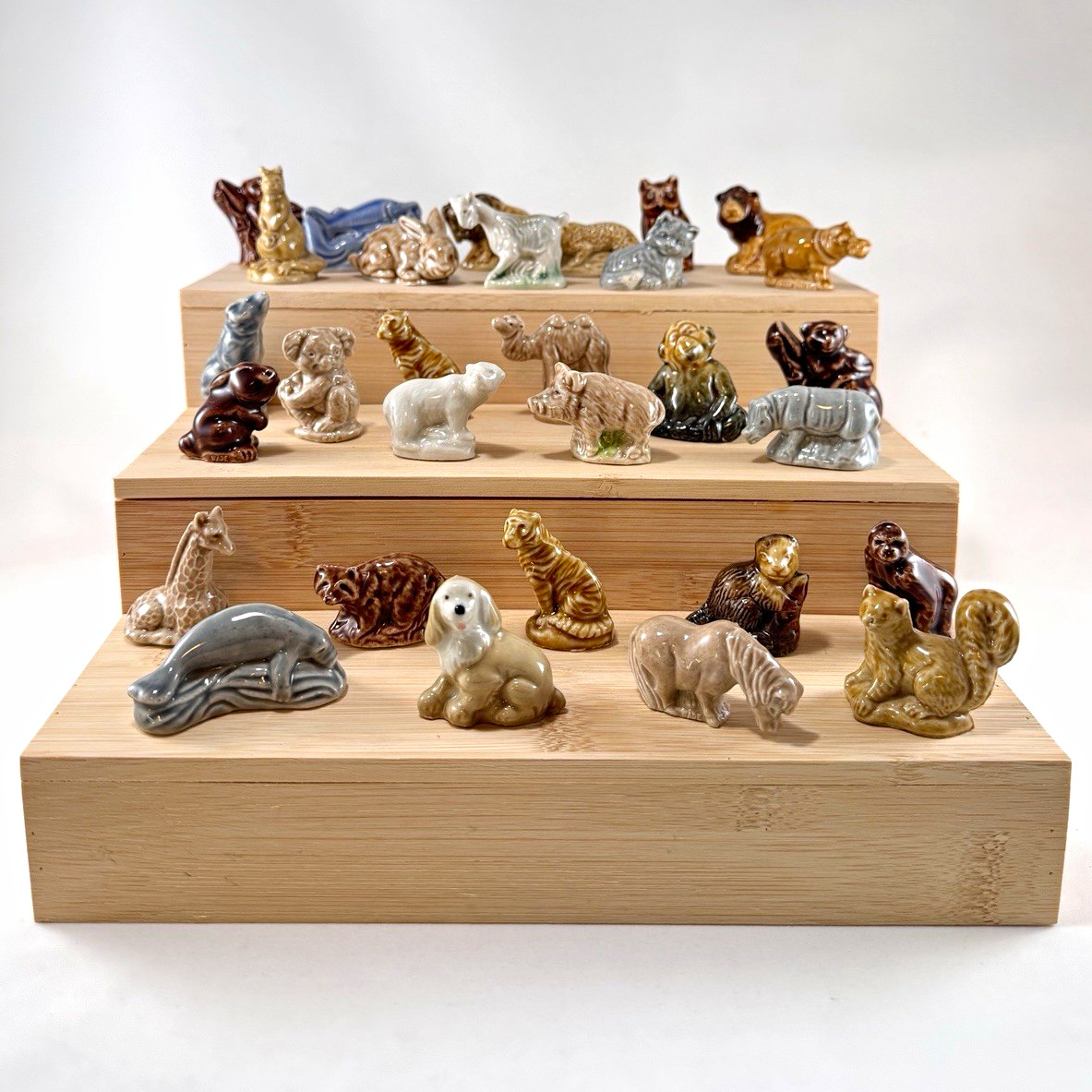 Vintage Wade Whimsies Lot of 30 England Red Rose Tea Figurines As-Is