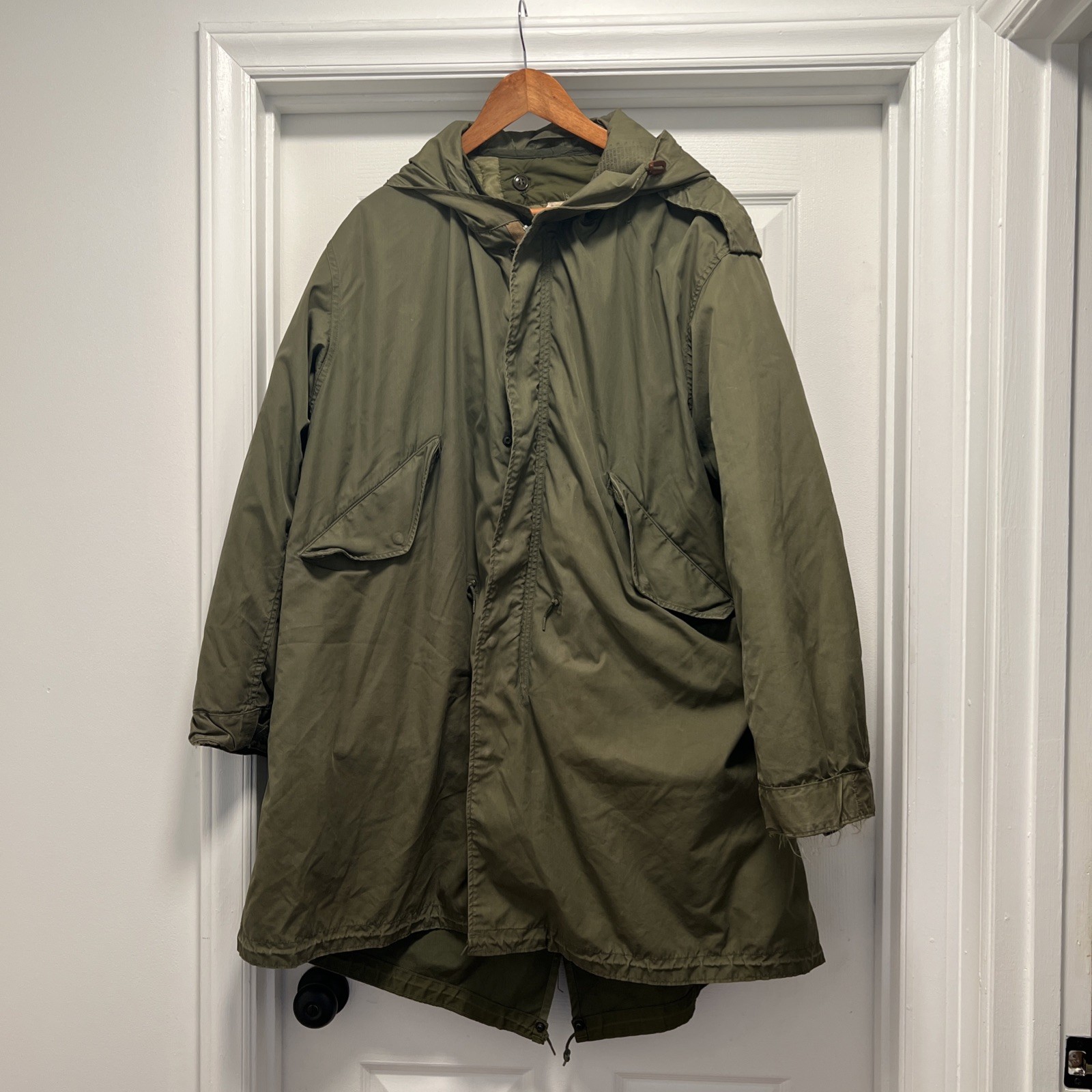 VTG US Army Fish Tail Parka Extreme Cold Weather Coat W/Liner (1953) Korean War