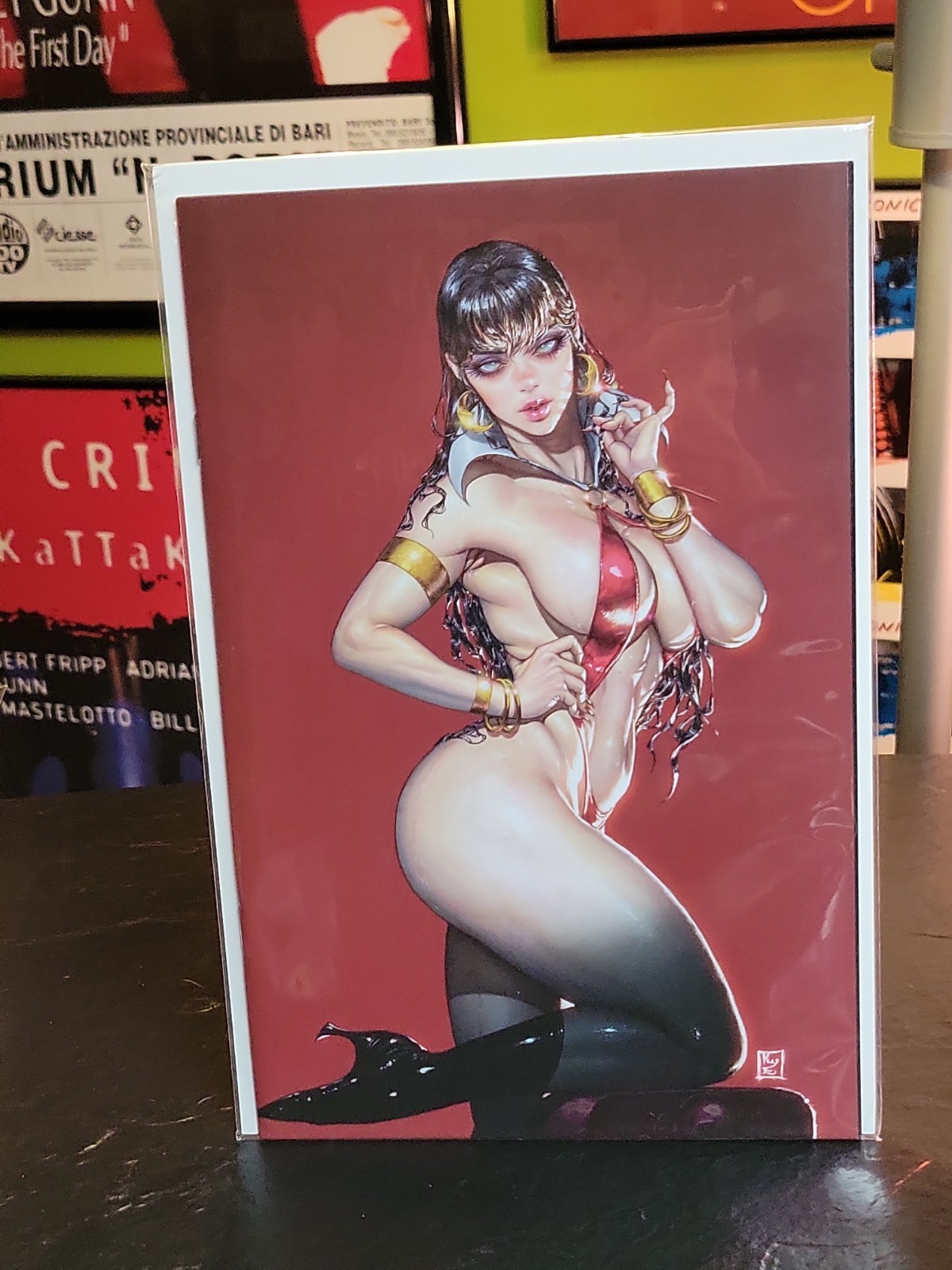 VAMPIRELLA #667 KYU YONG EOM RED VIRGIN VARIANT COMICXPOSURE EXCLUSIVE NM