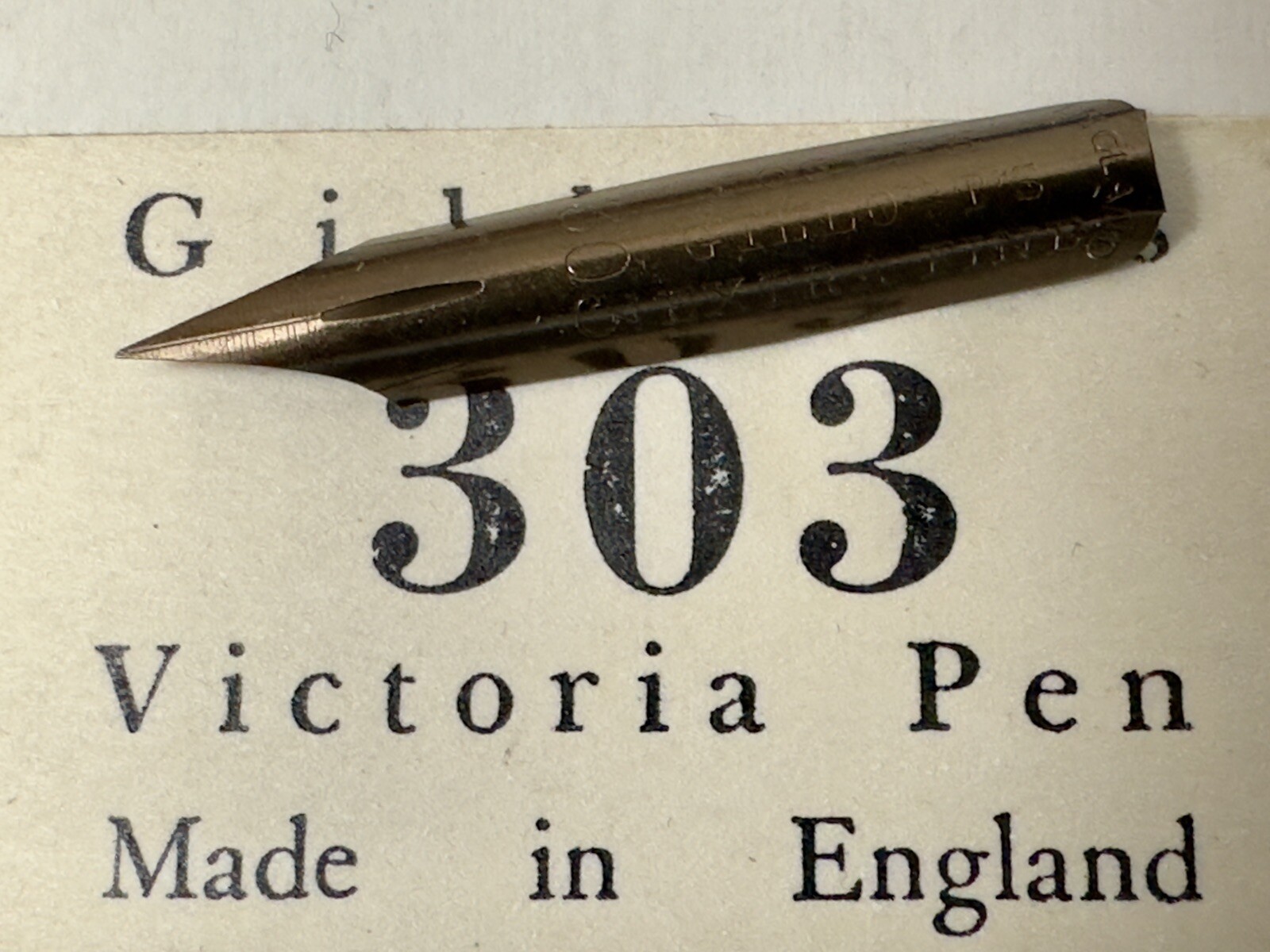 Vintage GILLOTT'S 303 Victoria Pen Groove-Stamped Ex Fine Flexy Dip Nib