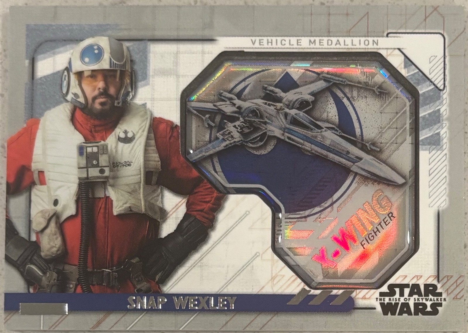 🔥2020 Topps Star Wars Rise of Skywalker Medallion Snap Wexley SP #d /25🔥RARE
