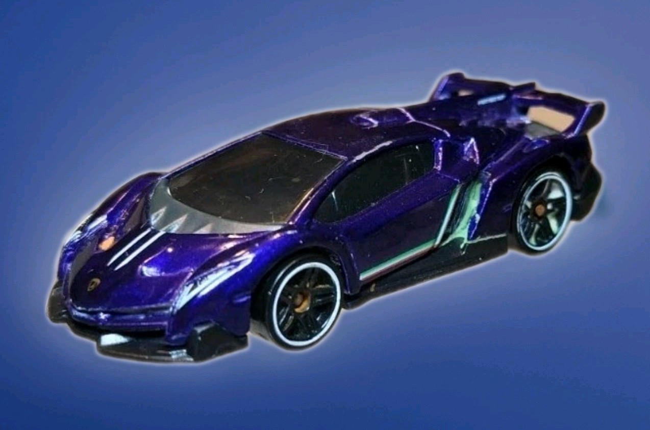 Rare Hot Wheels LAMBORGHINI VENENO Purple 1:64 Diecast VHTF