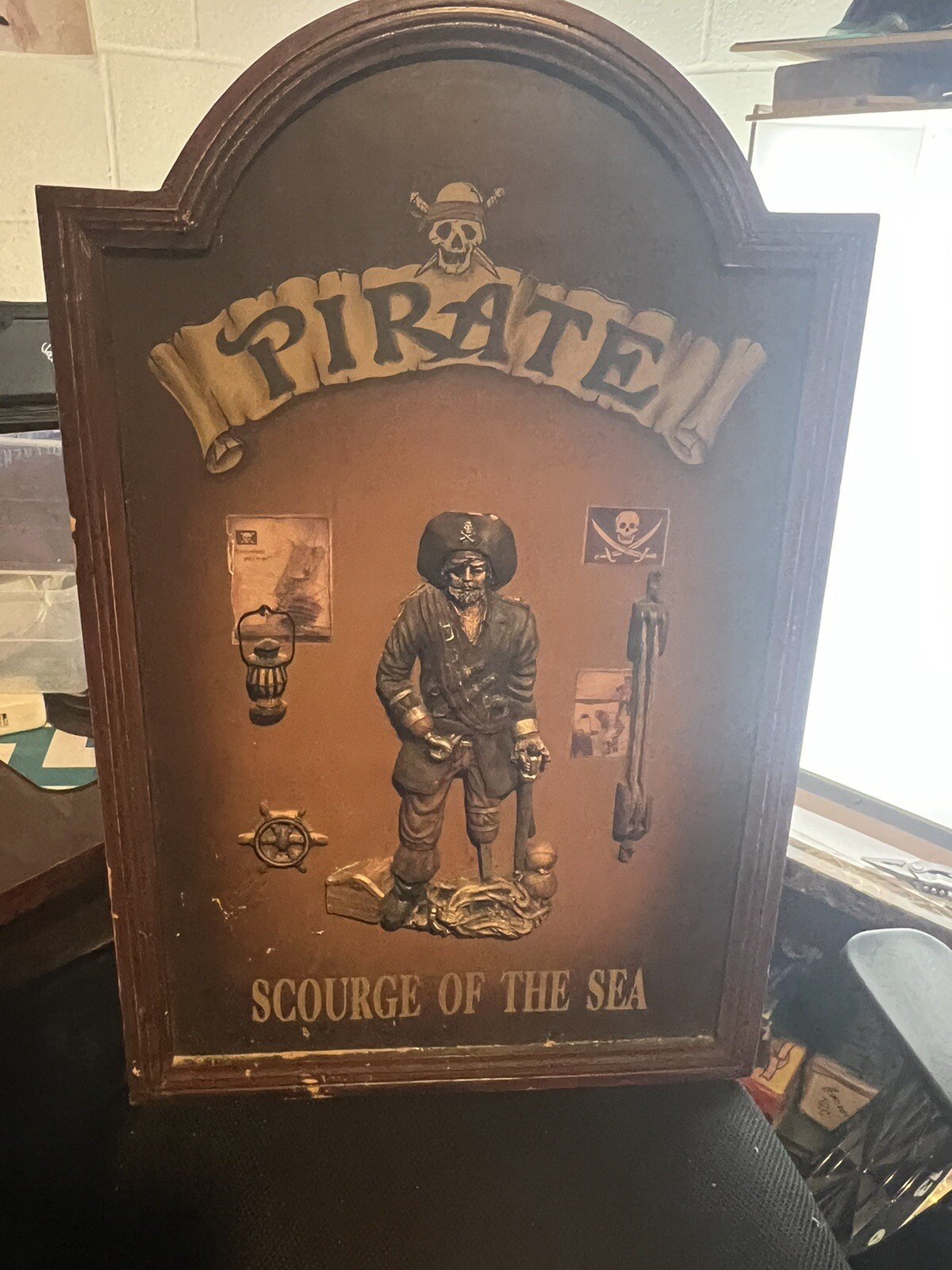 Pirate SCOURGE OF THE SEA PEG LEG PIRATE 3D WOOD Pub Bar Sign DECORATION 27*17.2