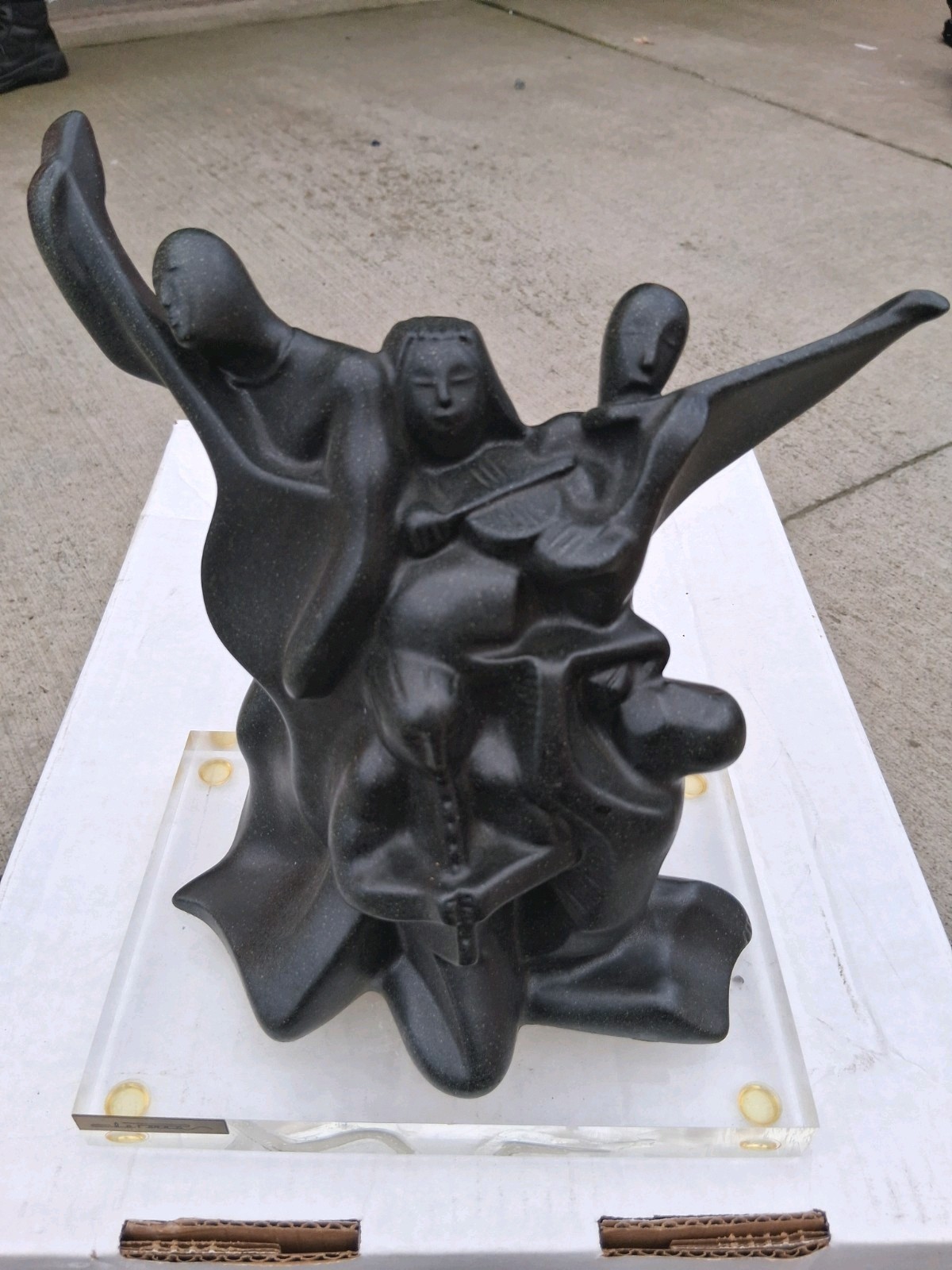 Santa Monica Modern Handmade Abstract Art Black Ceramic Sculpture Matte Finish