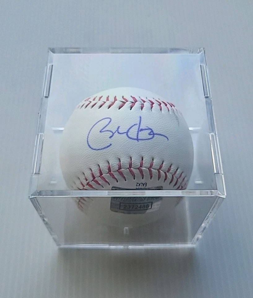 PRESIDENT BARACK OBAMA Hand-Signed Autograph Baseball W/COA & (Protective Case)
