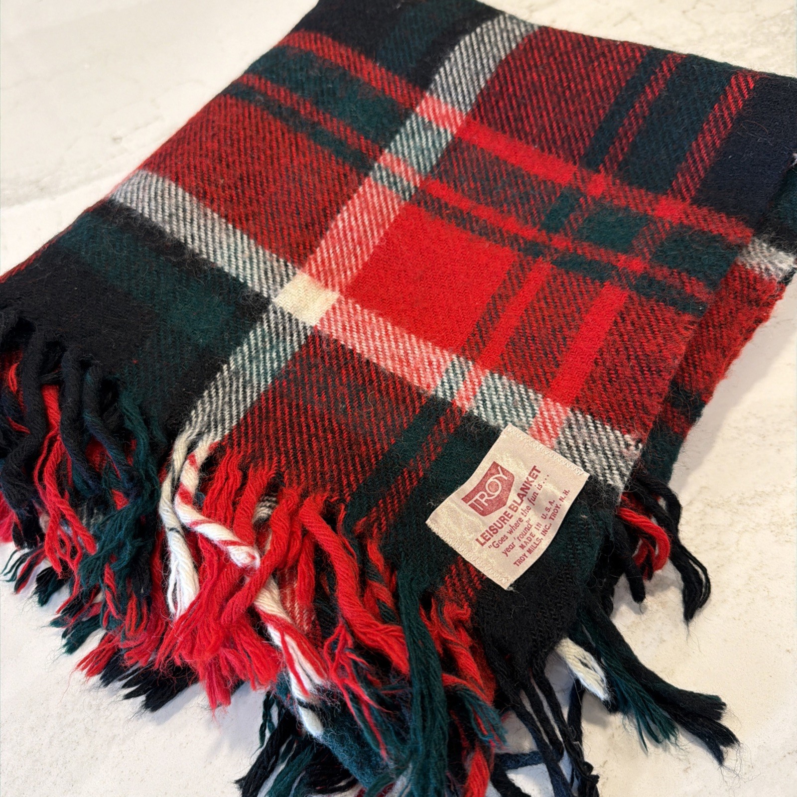 Troy VTG Leisure Throw Blanket Red Winter Plaid Wool Fringe Cabin ~50 x 50 inch