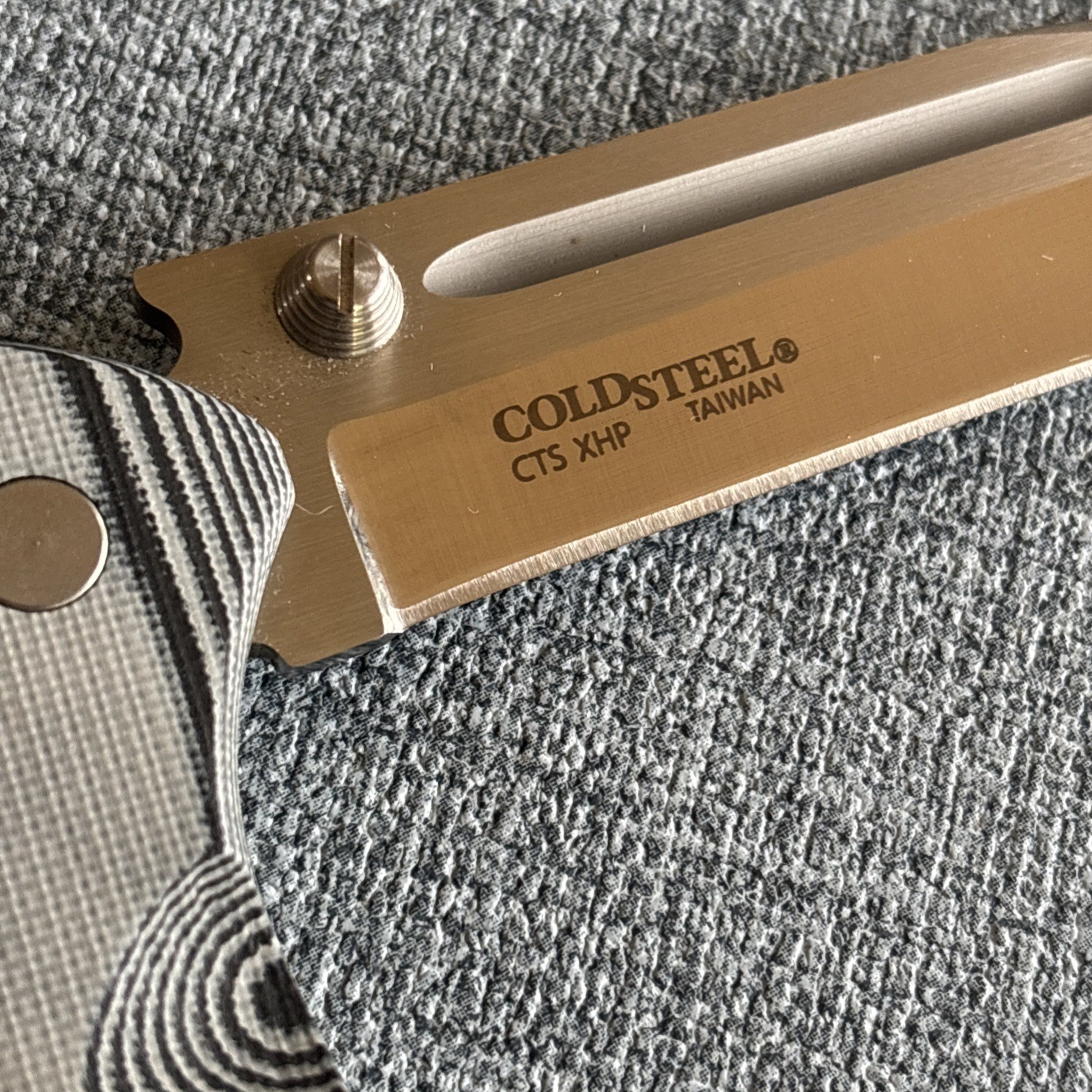 Cold Steel Knife Frenzy  CTS XHP   Excellent Condition