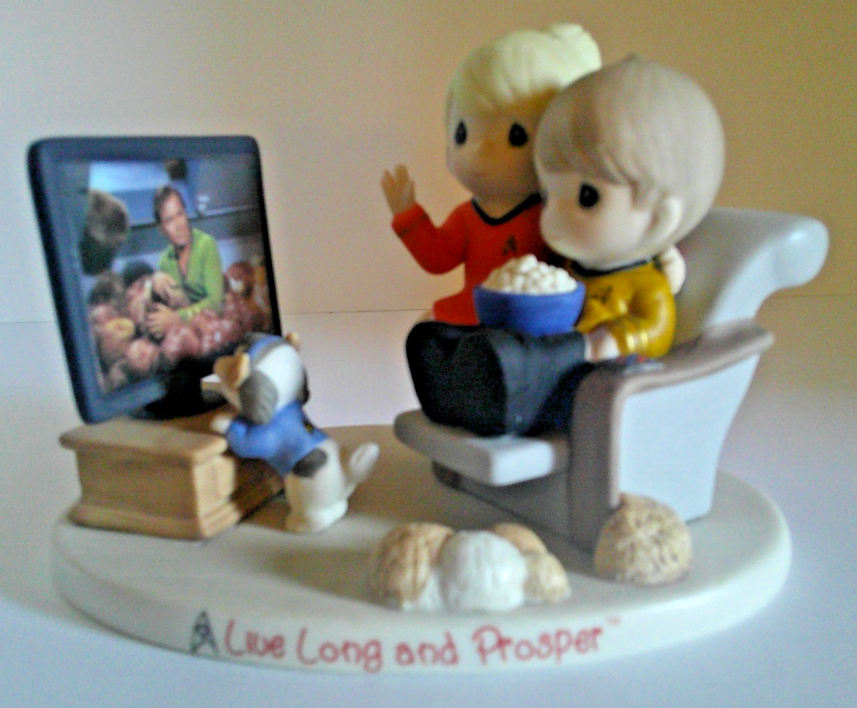 PRECIOUS MOMENTS - STAR TREK \