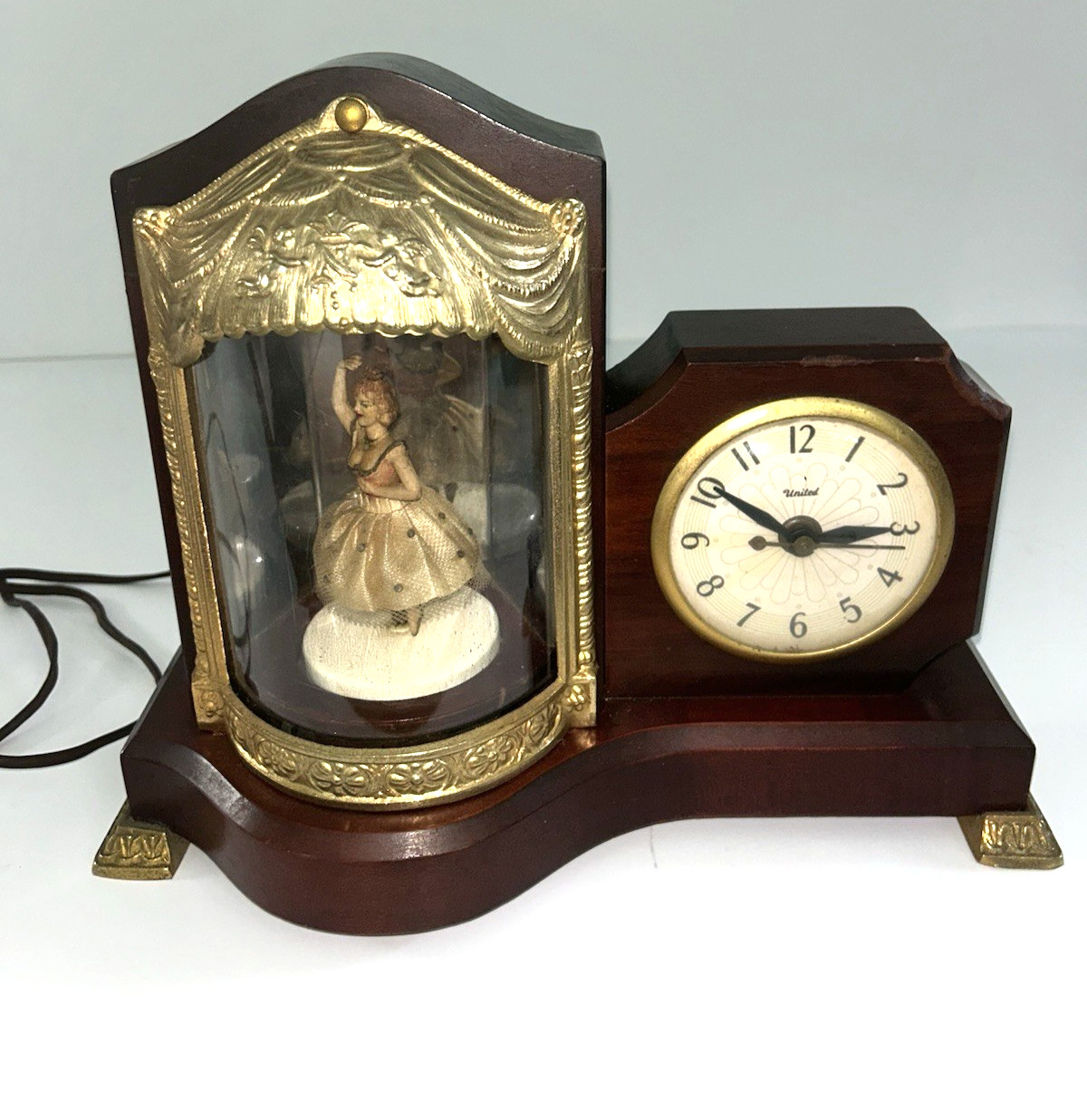 Vintage c. 1940s United Clock Model 870 Rotating Ballerina under dome
