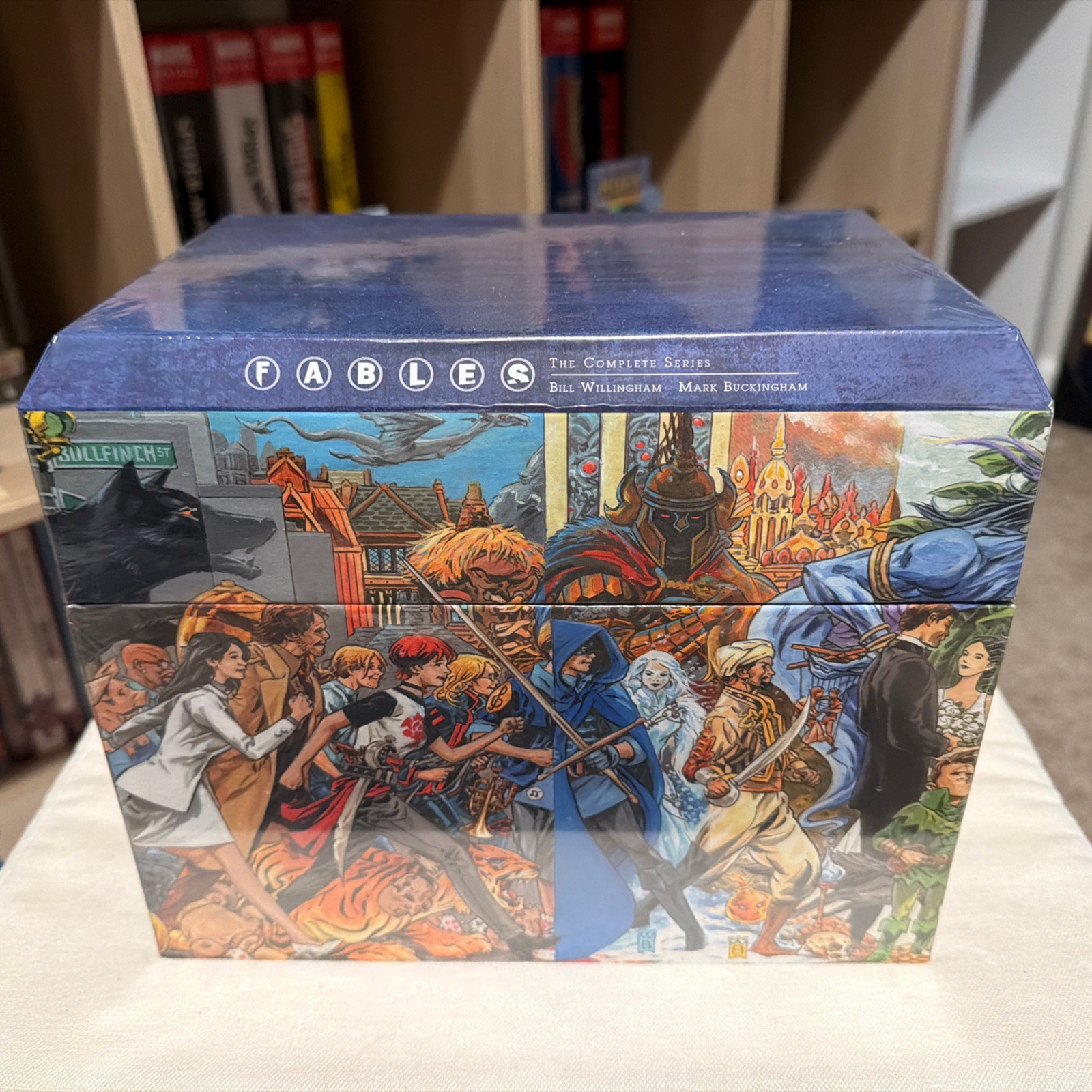 FABLES The Complete Series 20th Anniversary Box Set DC Comics Issues