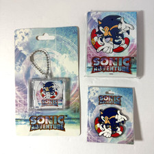Official Sega Limited Run Dreamcast Sonic Adventure Pin + Keychain + Sleeves picture