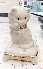Lenox Razzle Dazzle Cats on Pillow Christmas Ornament White Gold Rhinestones picture