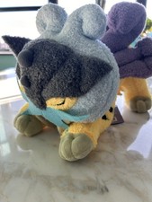 Pokémon Center Official Raikou Stretching Plush Full Size New NWT 2026 picture
