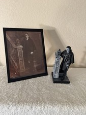 Dark Shadows Barnabas Collins Jonathan Frid Custom Resin Figure Framed Photo picture