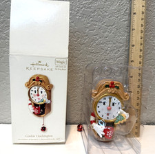HALLMARK KEEPSAKE 2007 Ornament COOKIE CLOCKINGTON MAGIC Sound Light Motion picture