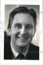 1989 Press Photo Reverend James McKenzie, Co-Director and founder of Exodus picture