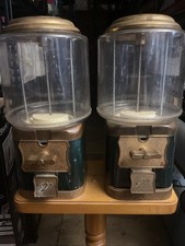 Quarter - Double Gumball Machine w/Stand picture