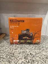 Department 56 Snow Village Halloween Trick-or-Treat Lane Black Cat Flat Box Set picture