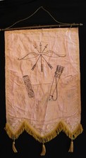 ANTIQUE ODD FELLOWS CEREMONIAL SILK BANNER w/BOW/UNITY STICKS/SHEATH w/ARROWS picture