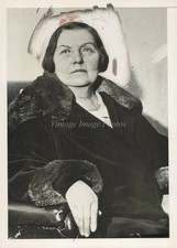 1931 Sally Margaret Kelly Portrait Fur Collar Coat Photo 5X7 picture