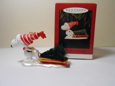 1996 Hallmark Ornament Peanuts Gang A Tree For Snoopy picture