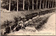 Postcard War 1914 - 1915 French Soldiers Defending the Passage of a Canal Rifles picture