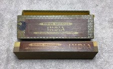 VTG. NORTON ABRASIVES INDIA OILSTONE 7X2X1 TWO GRITS picture