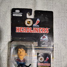 Corinthian Headliners Joe Sakic Colorado Avalanche NHL Figure 1997 picture