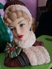 Vintage 2002 Edition Cameo Girls 1875 Lady Vases Blythe Winter Beauty LV-050 picture