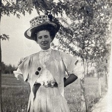 Pretty Young Lady Stylish with Daisy Hat Antique Vintage Photo picture
