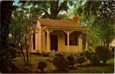 Tuscumbia AL postcard IVY GREEN HELEN KELLER BIRTHPLACE CABIN 9/12 AW3143 picture