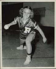 1938 Press Photo NY Roverettes Softball Team Member at Home Plate, New York City picture
