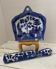 EUC Vintage Blue & White Transferware Blue Willow Crumb Pan Dustpan & Brush picture