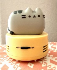 Pusheen Box Exclusive Mini Counter Desktop Vacuum Cleaner. Pusheen Box Exclusive picture