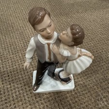 I’m Sorry Porceilejn Figurine picture